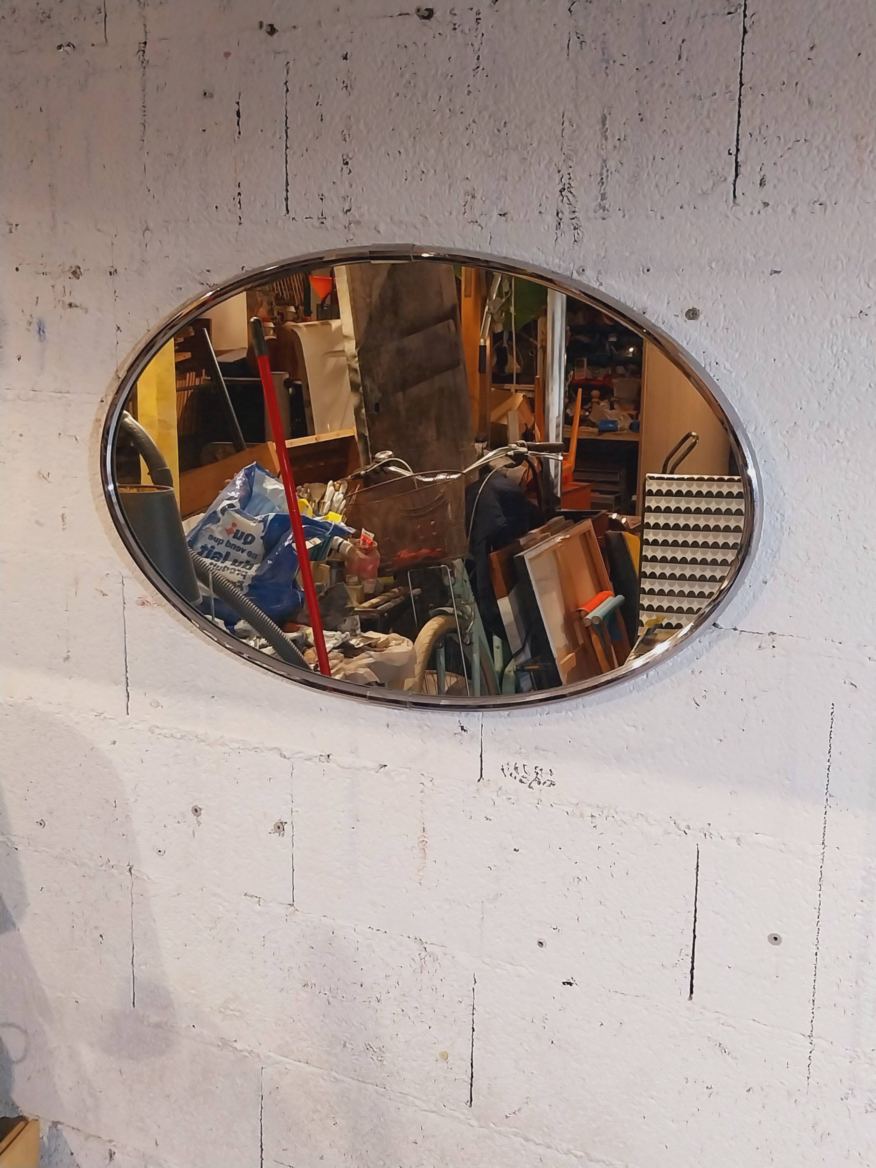 Oval mirror 1970