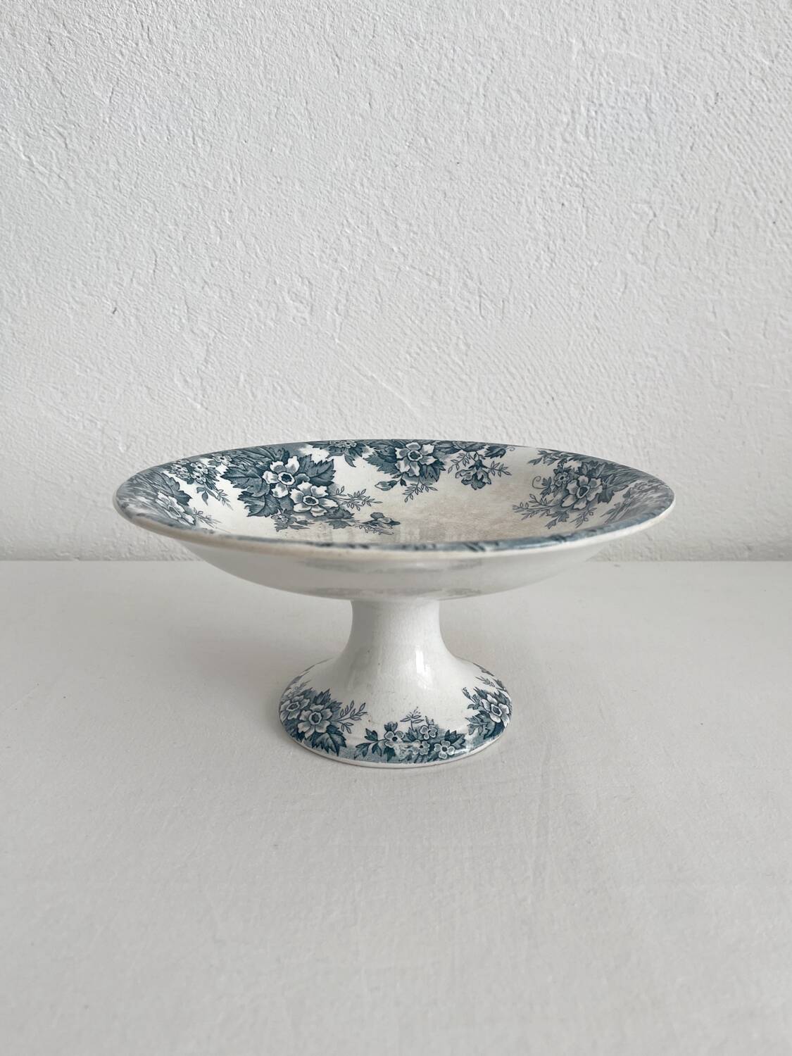 Ironware fruit bowl “Marie Louise” Saint Amand and Hamage