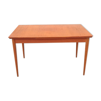 Scandinavian teak table with elongations