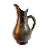 Pitcher jug in brown sandstone