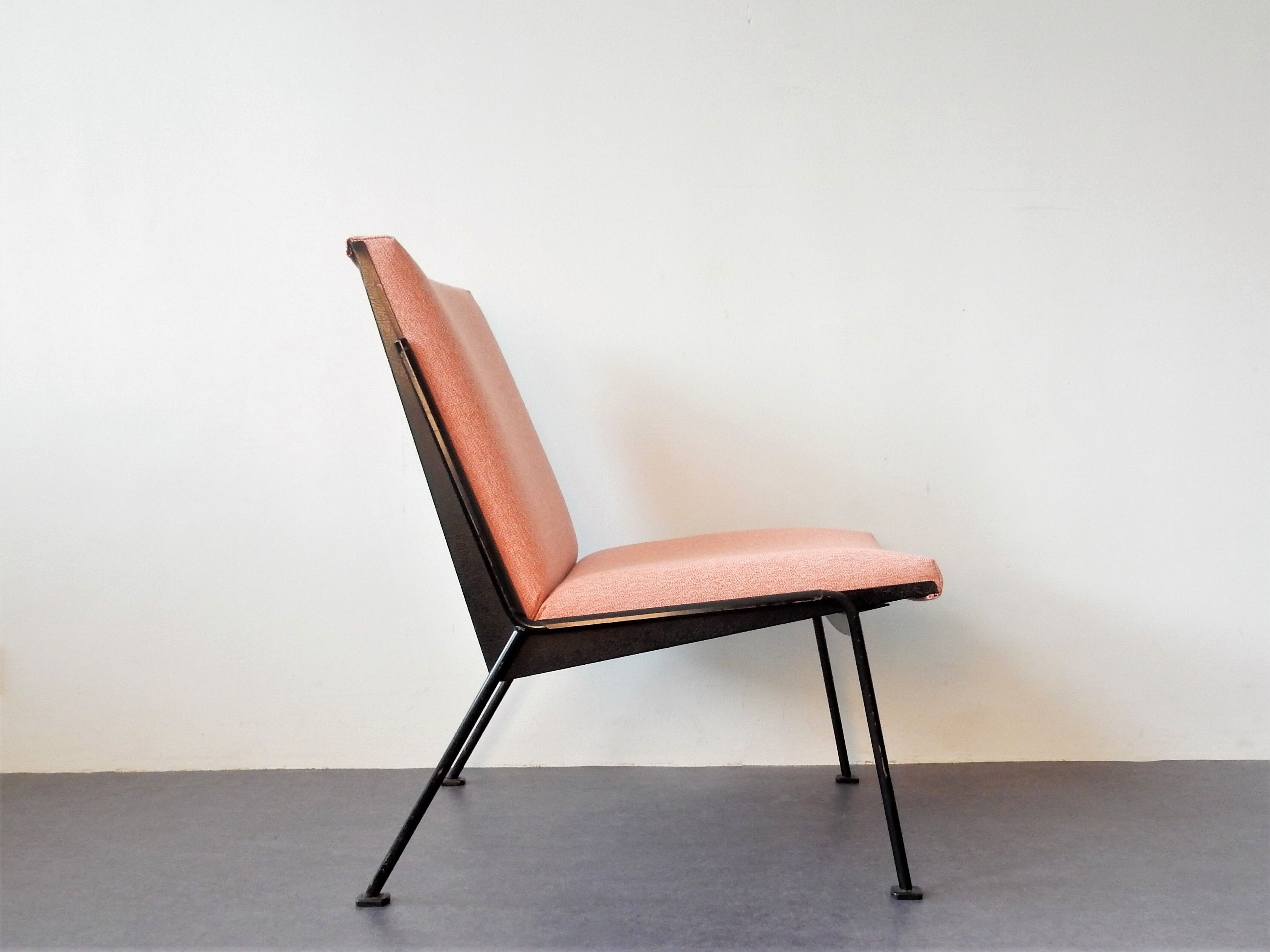 'Oase' lounge chair by Wim Rietveld for Ahrend de Circel, 1950's