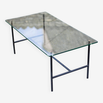 Table basse attribué à Pierre Guariche, table tubulaire avec plateau vitré, table moderniste, 50's