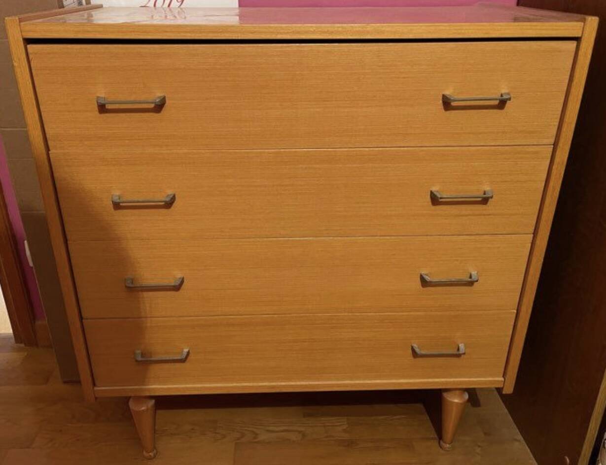 Wooden chest of drawers from the 70s, very good condition