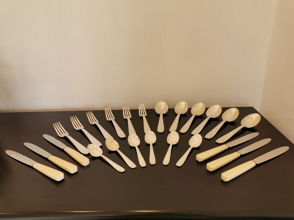 Lot de 24 couverts métal argenté Art déco