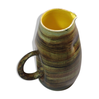 Ceramic pinched free-form pitcher 50 60