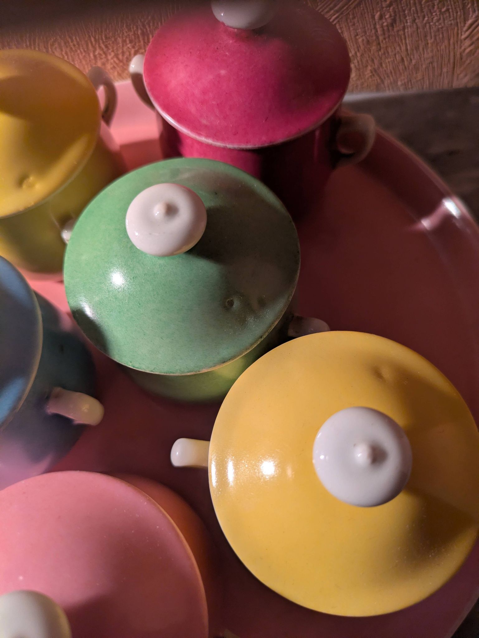 6 petits pots de crème en porcelaine de limoges avec plateau