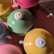 6 petits pots de crème en porcelaine de limoges avec plateau