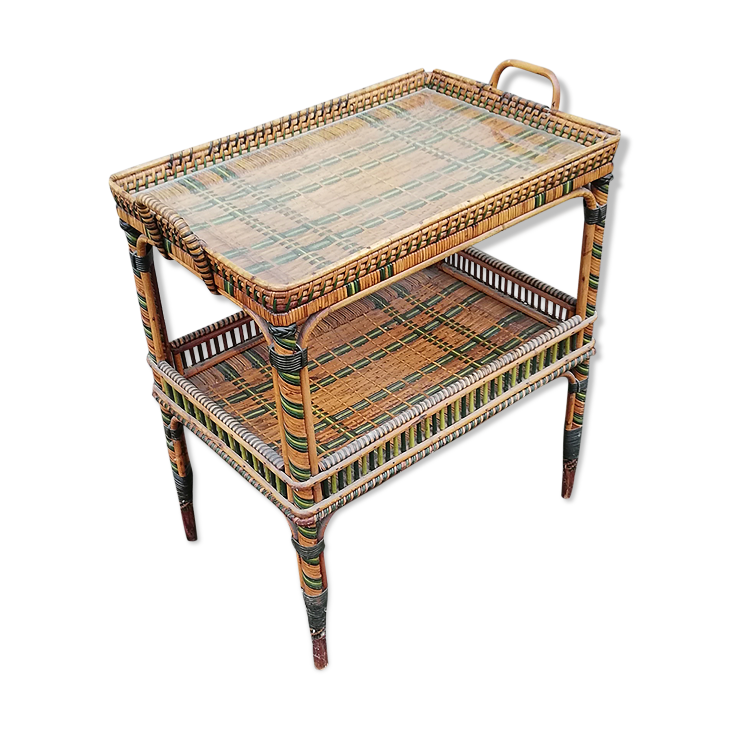 Vintage rattan service