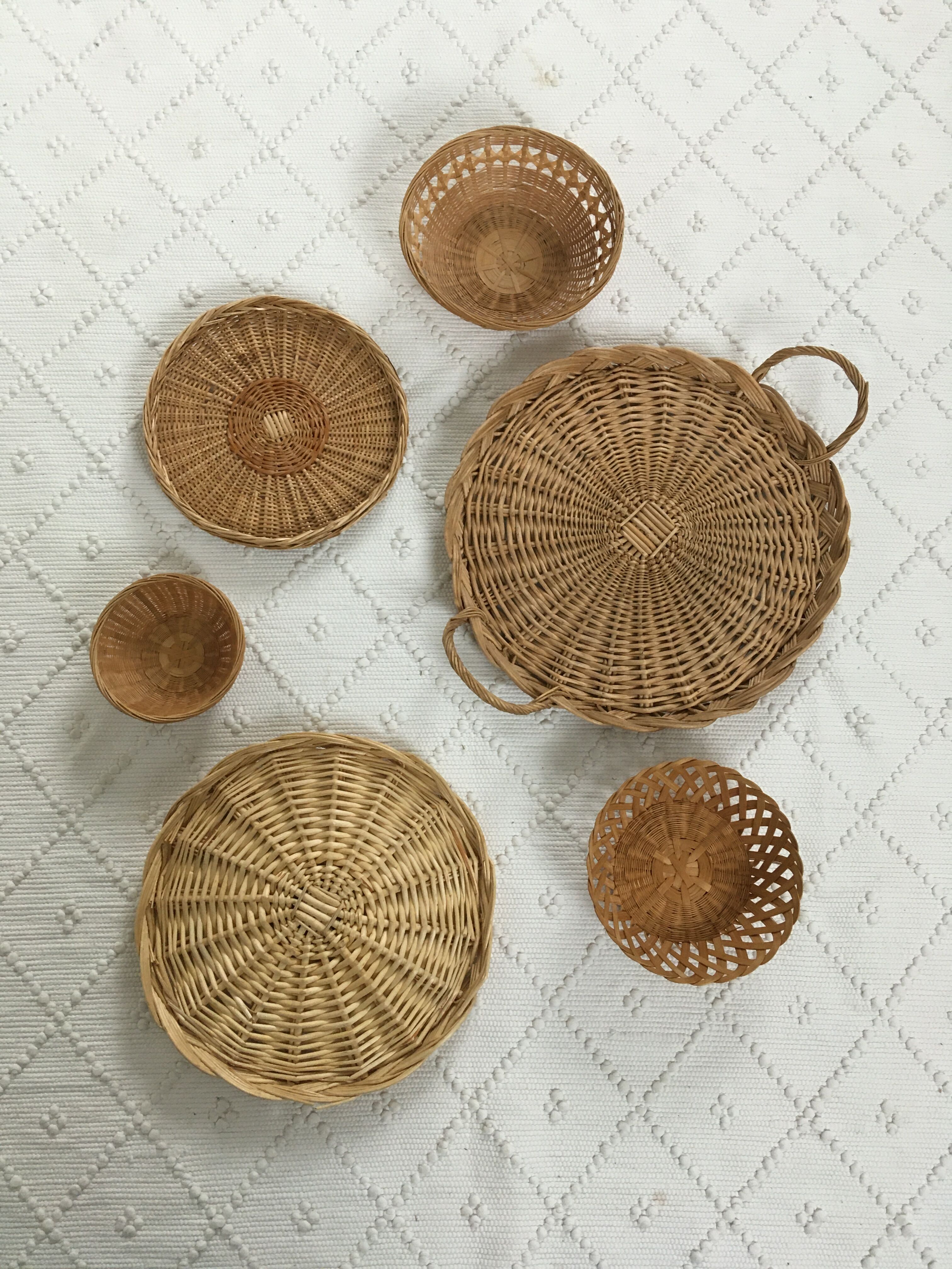 Wall composition vintage baskets