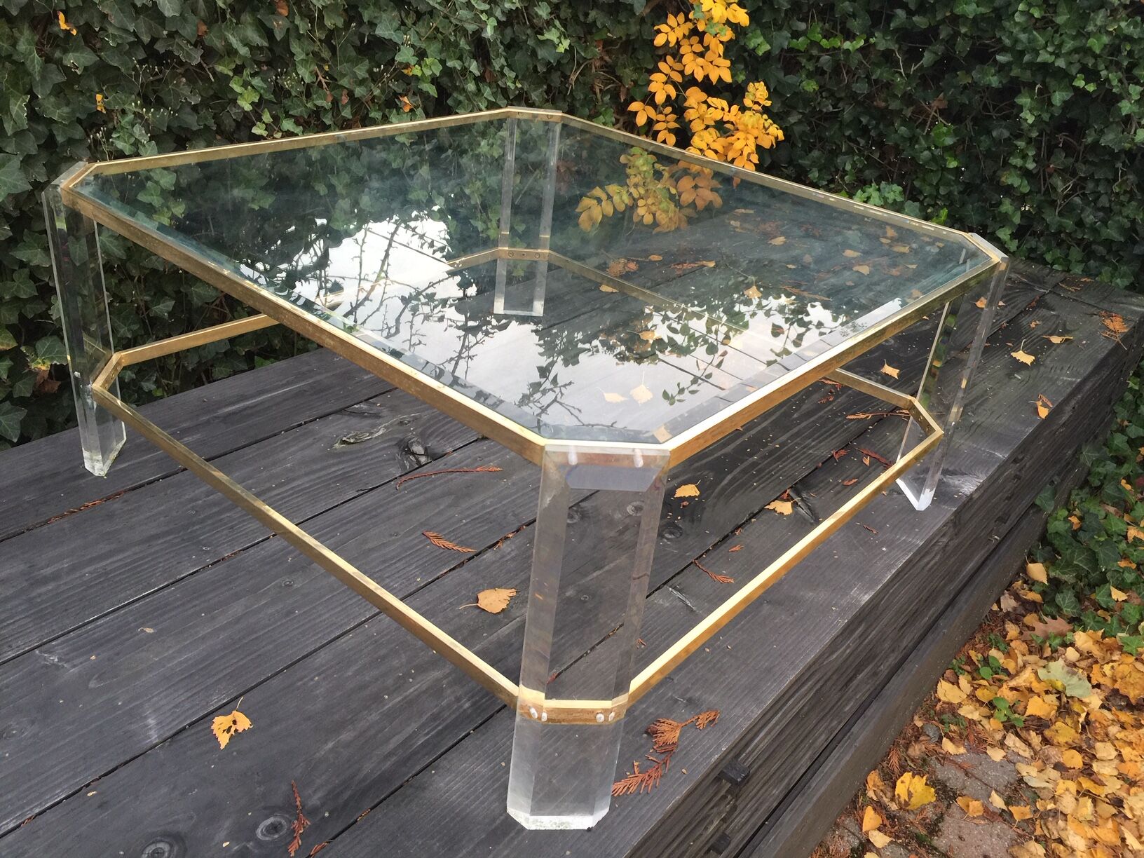 1970 lucite coffee table
