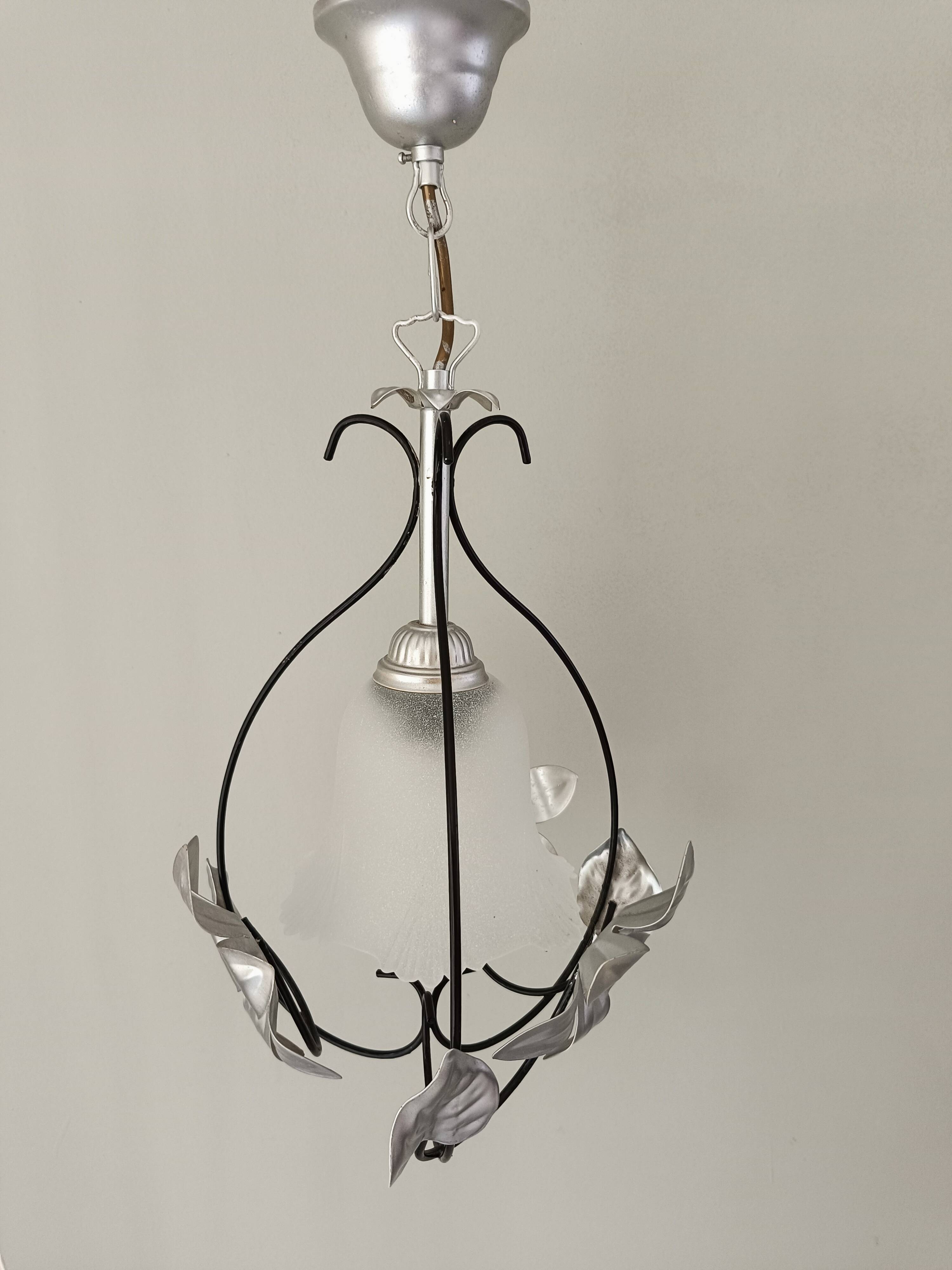 Mathias tulip chandelier