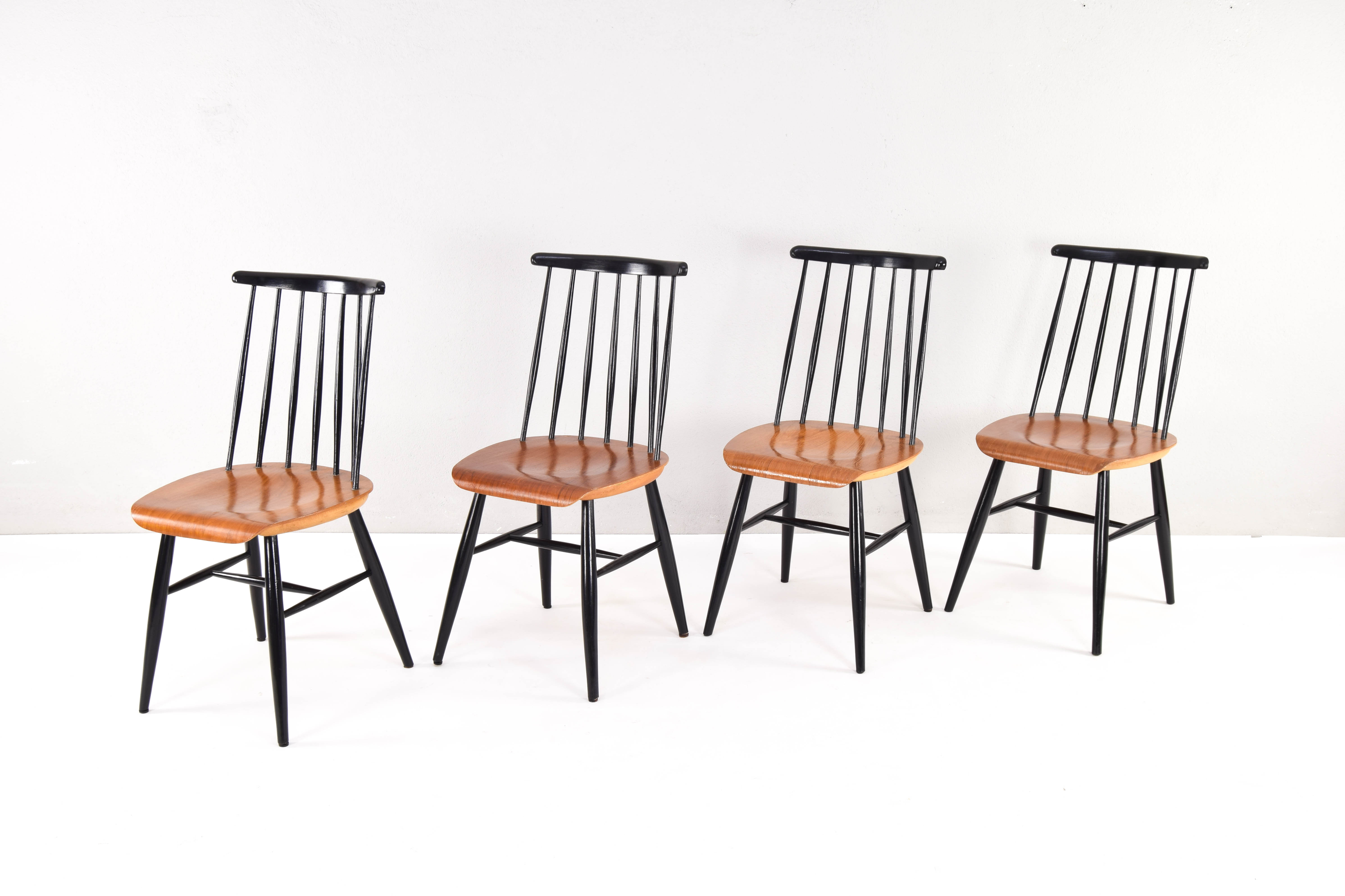Four Mid Century Scandinavian Modern Fanett Dining Chairs by Ilmari Tapiovaara