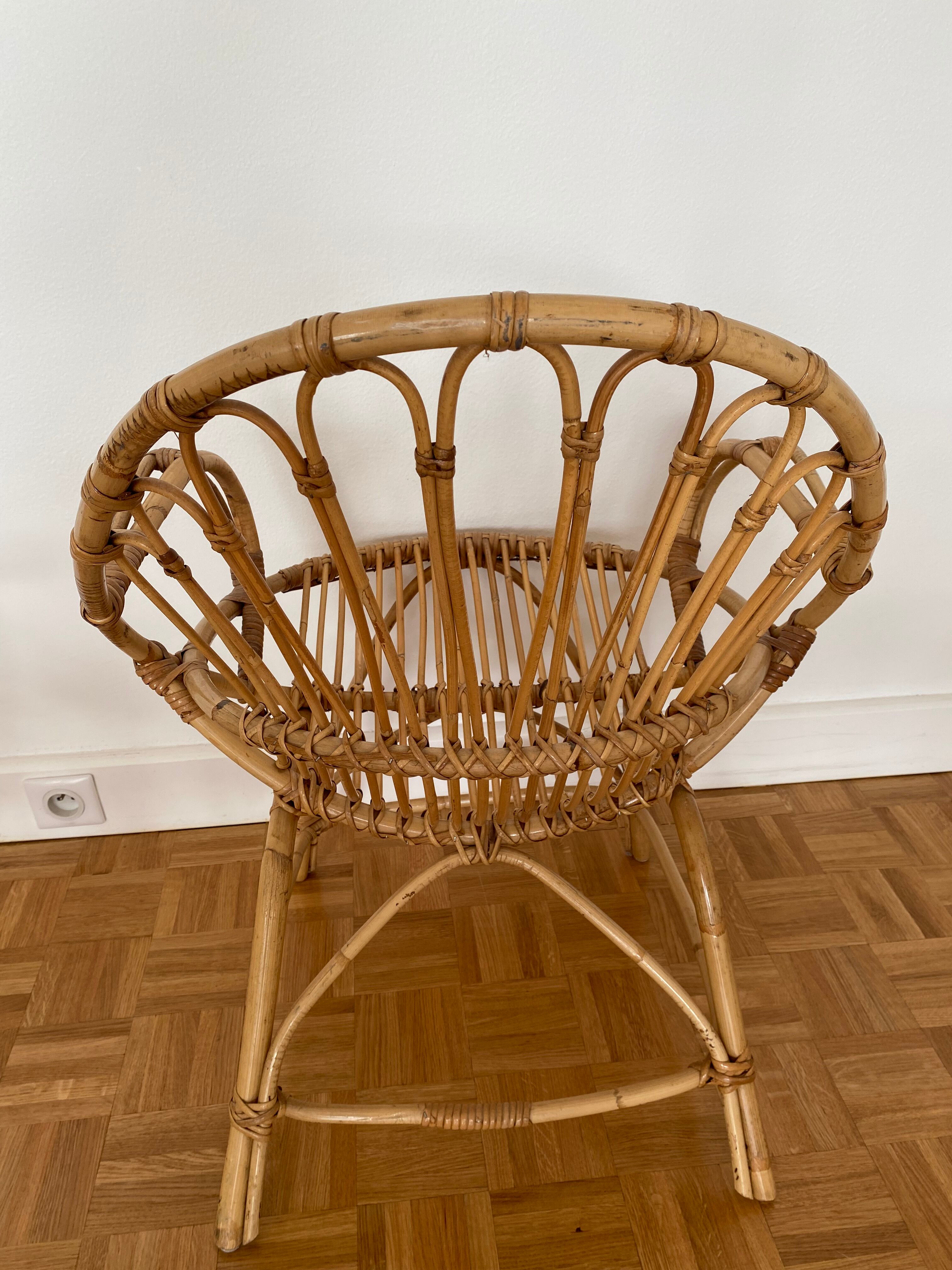 Armchair basket in vintage rattan 60's