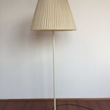Vintage 50-60s Dutch design white floor lamp by H. Fillekes for Artiforte black base