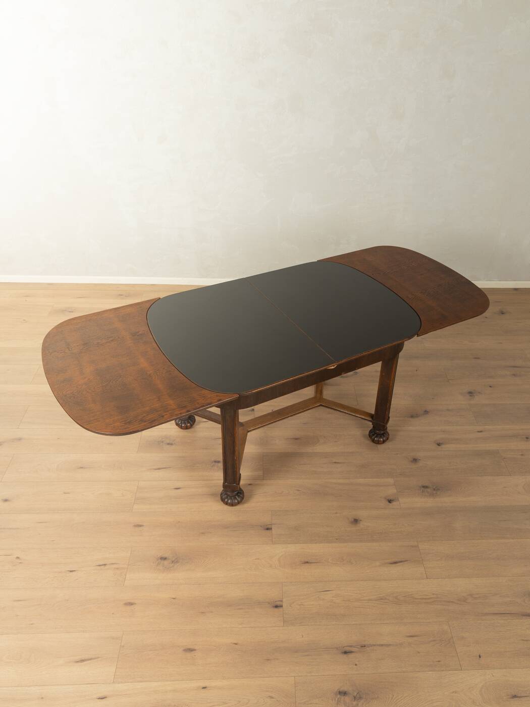 Table à manger au caractère unique des années 1920