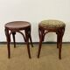 Paire de tabourets bas en bois courbé style "Thonet" vintage