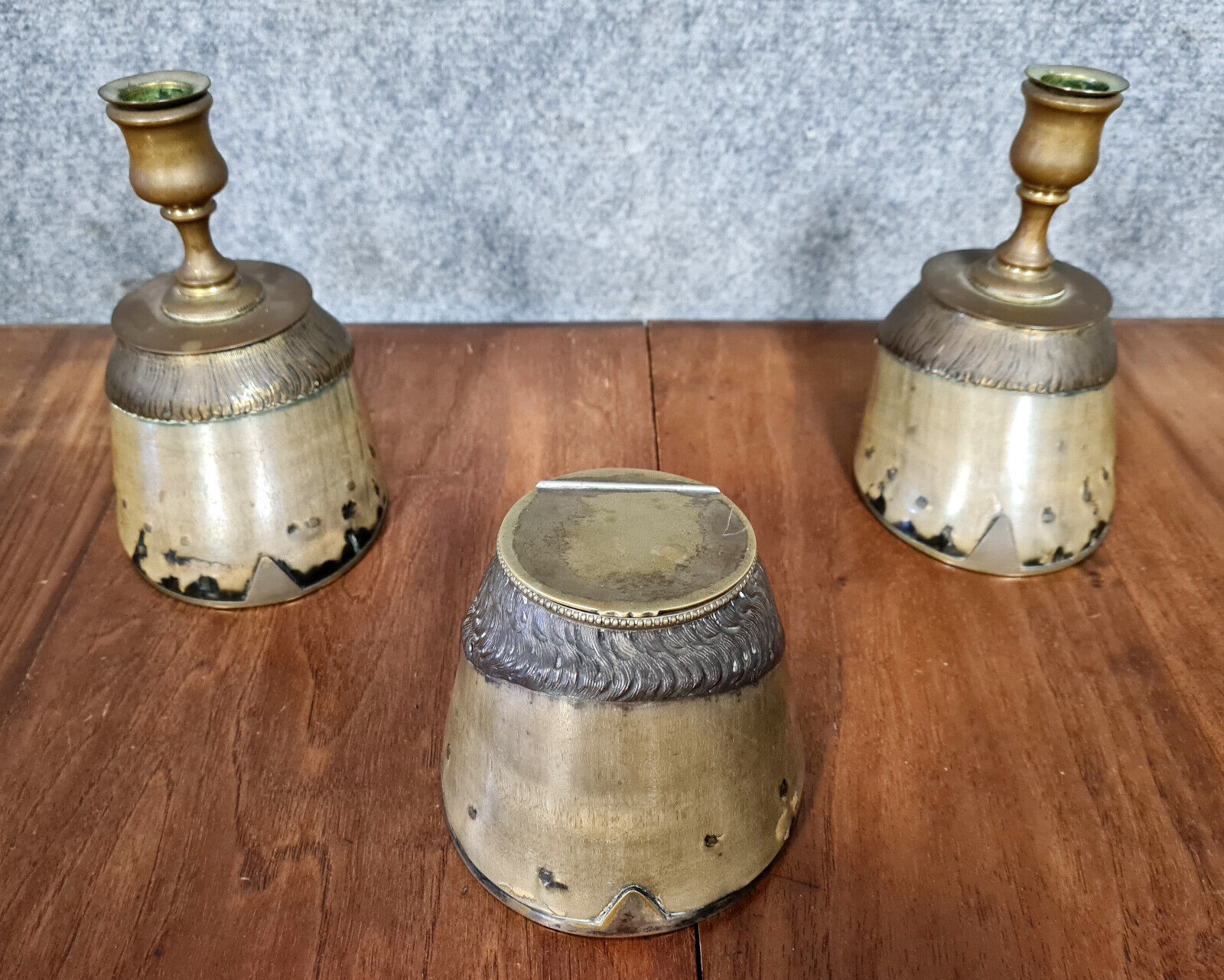 Smoking set three pieces nineteenth century called souvenir