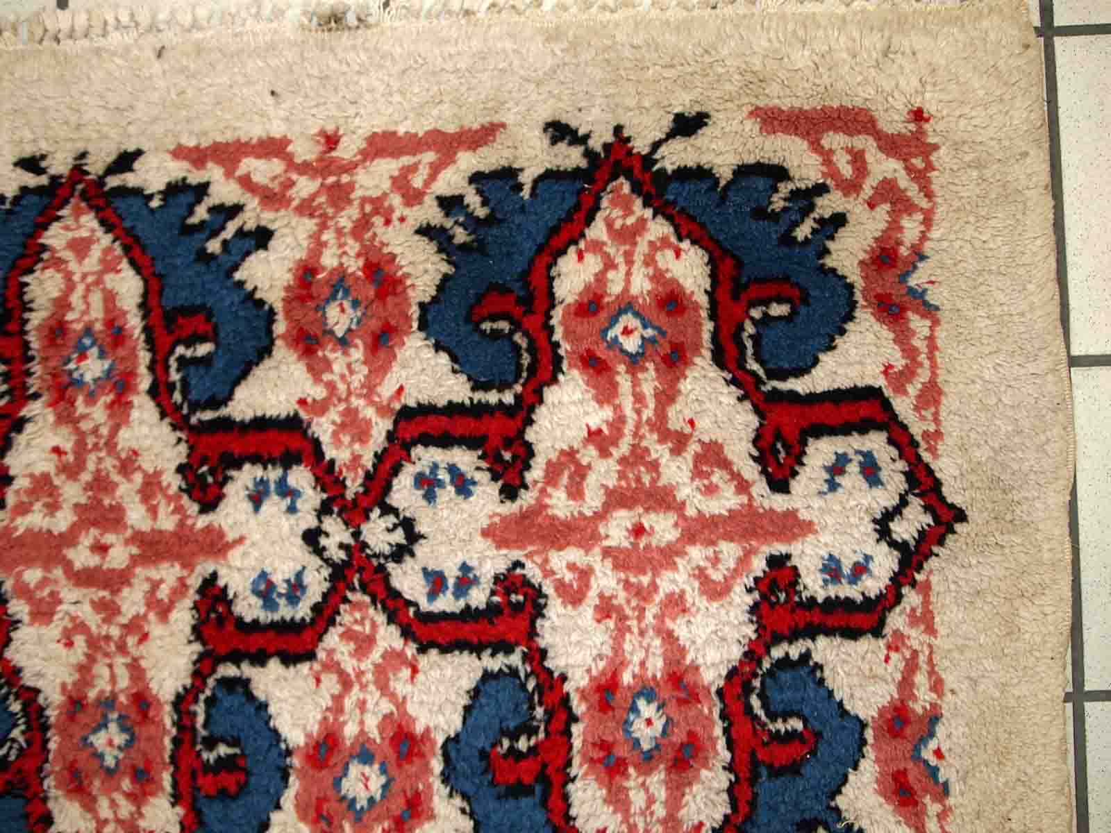 Moroccan vintage carpet Berber handmade 80cm x 165cm 1970s, 1C713