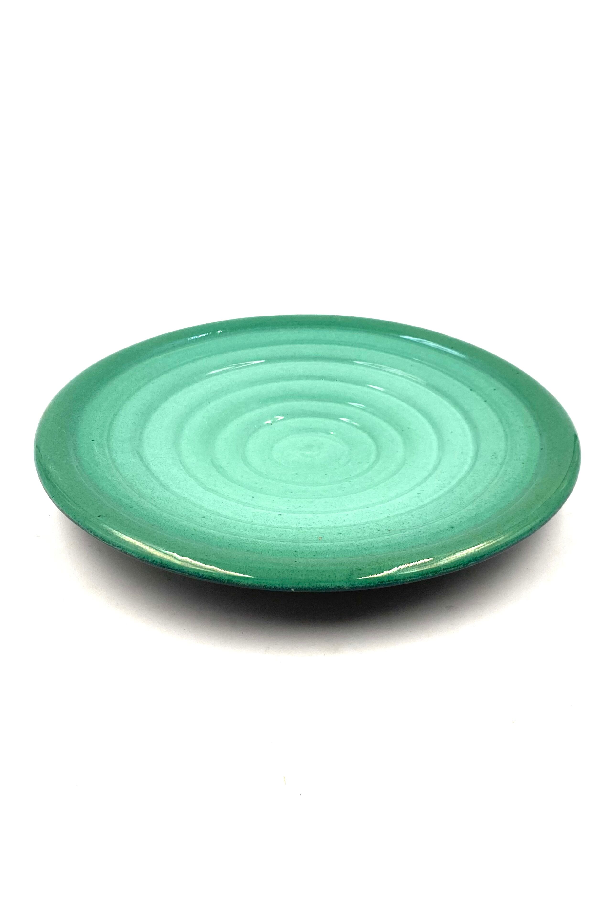 Midcentury green ceramic plate, Giuseppe Mazzotti, Albisola, Italy 1960s