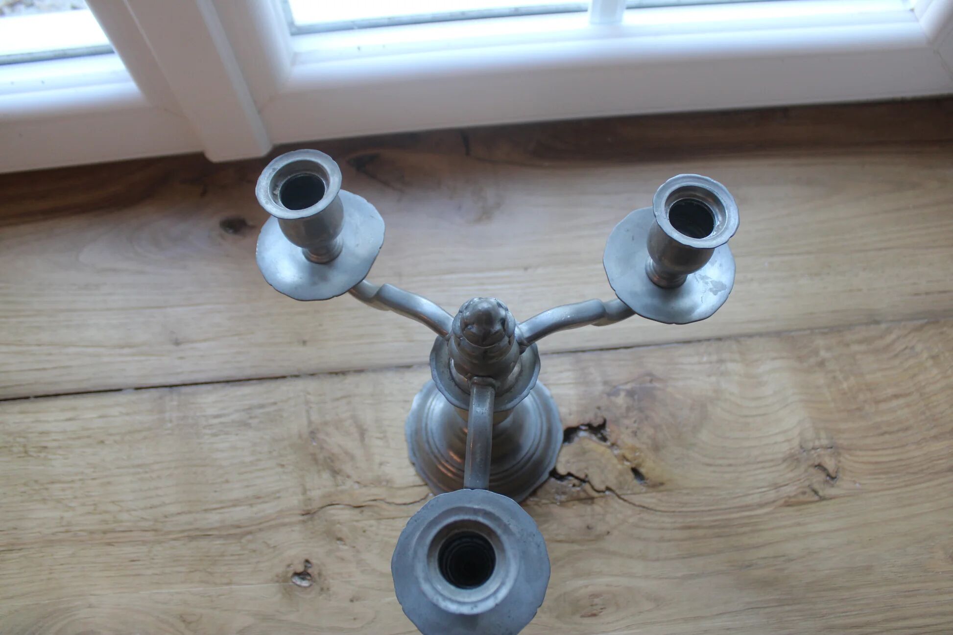 Vintage tin chandelier with 3 lights – Antique stamped candelabrum – H 20 cm