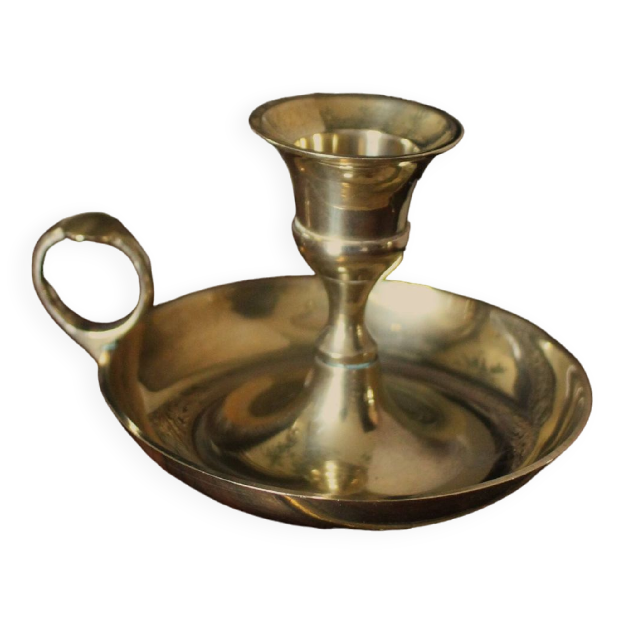 Round brass cellar rat candle holder