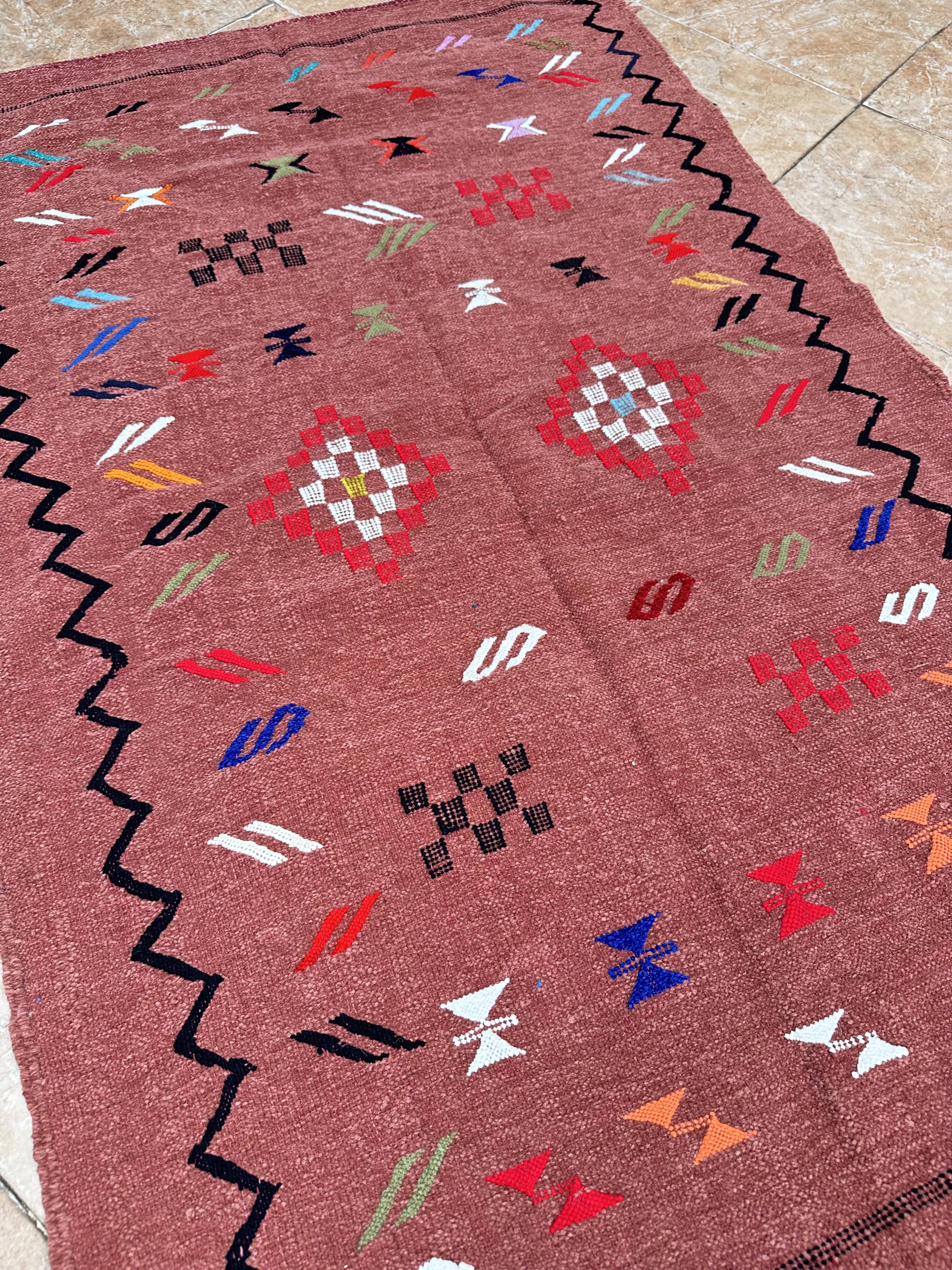 Handmade wool Berber rug: Moroccan Kilim Boho floor rug
