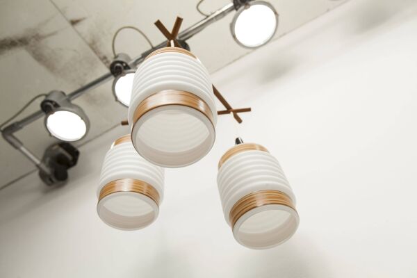 Suspension triangle scandinave en cascade 3 opalines
