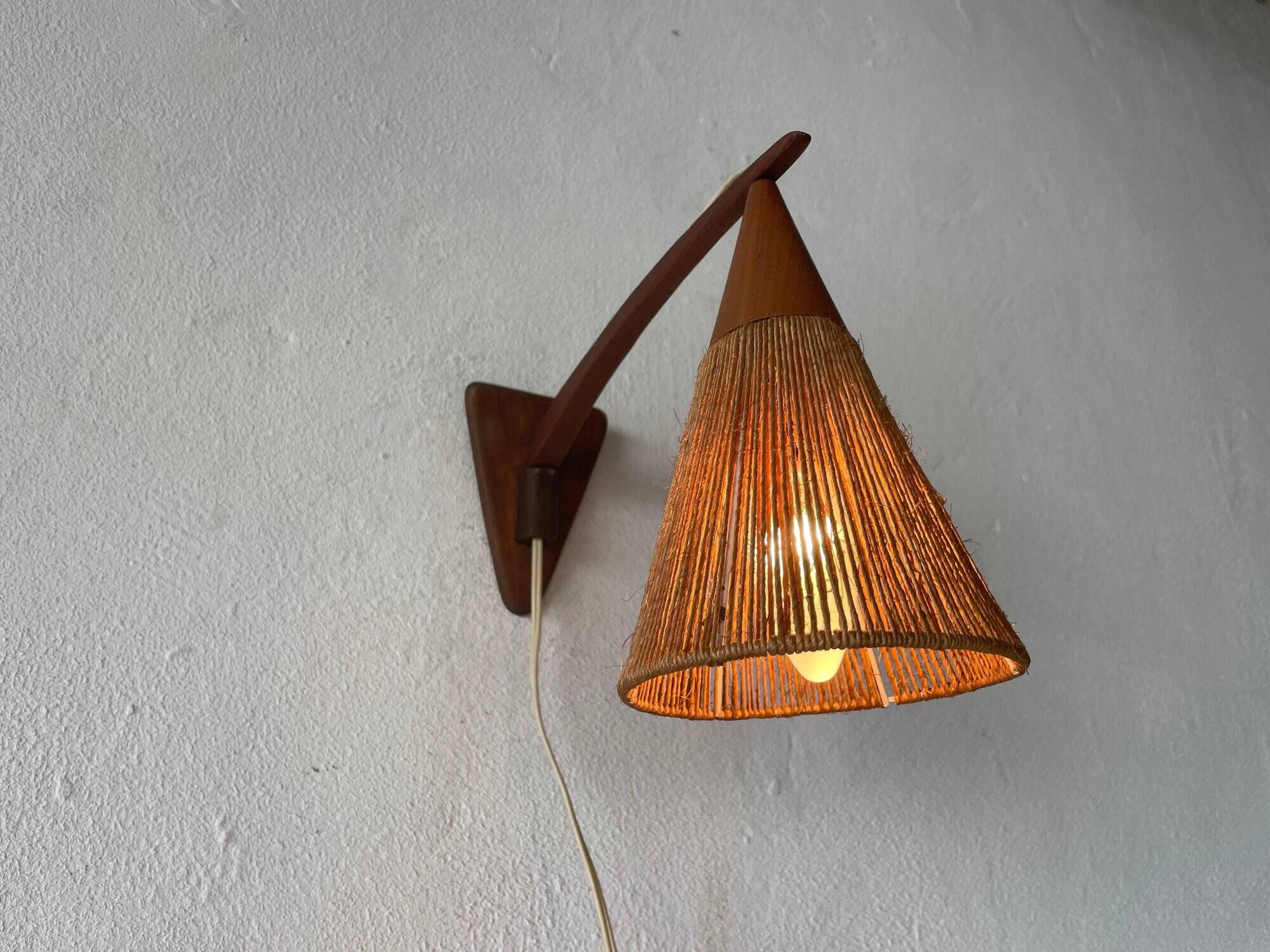 Teak wall lamp with natural ropes by Ib Fabiansen for Fog & Mørup, 1960s, Denmark.