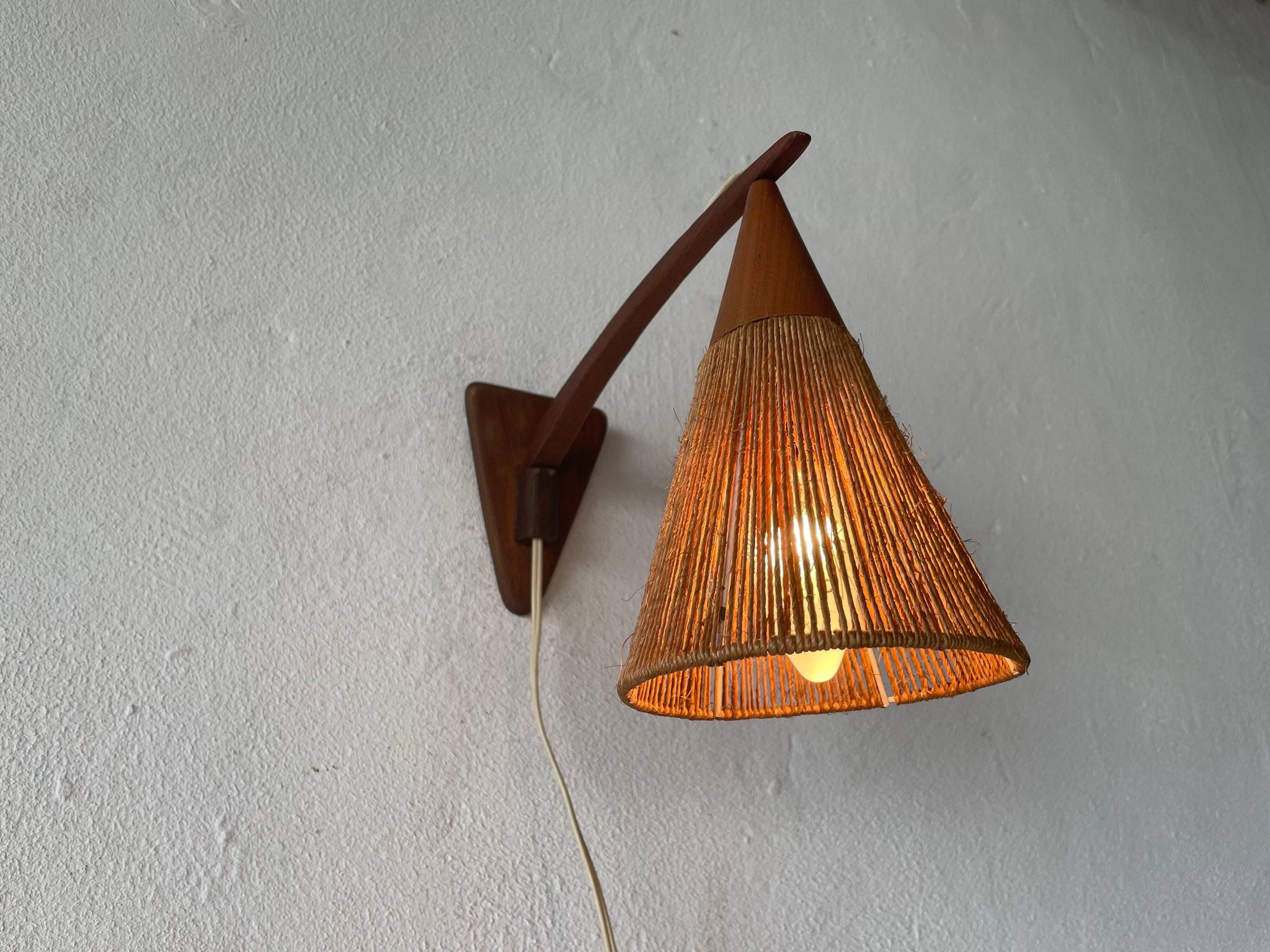 Teak wall lamp with natural ropes by Ib Fabiansen for Fog & Mørup, 1960s, Denmark.