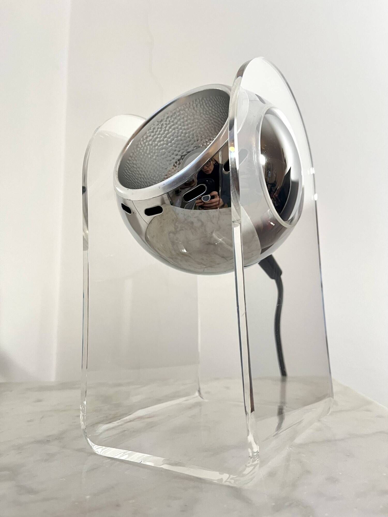 Vintage Space Age Acrylic Table Lamp by Gino Sarfatti for Arteluce, Italy