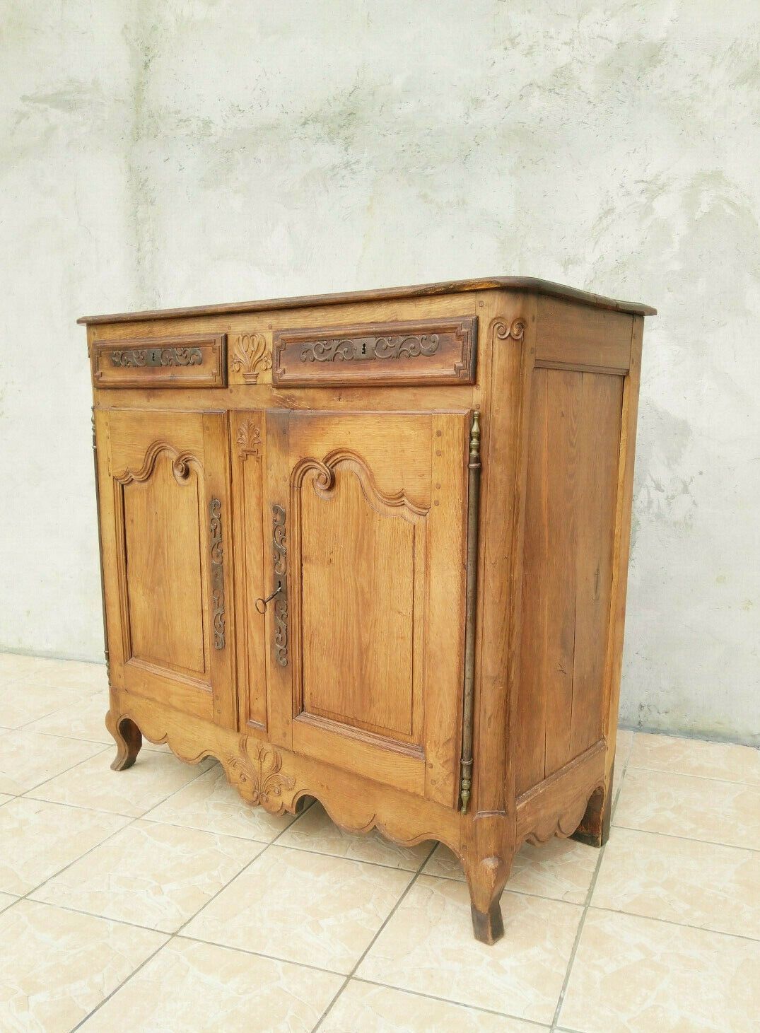 Buffet Louis XV