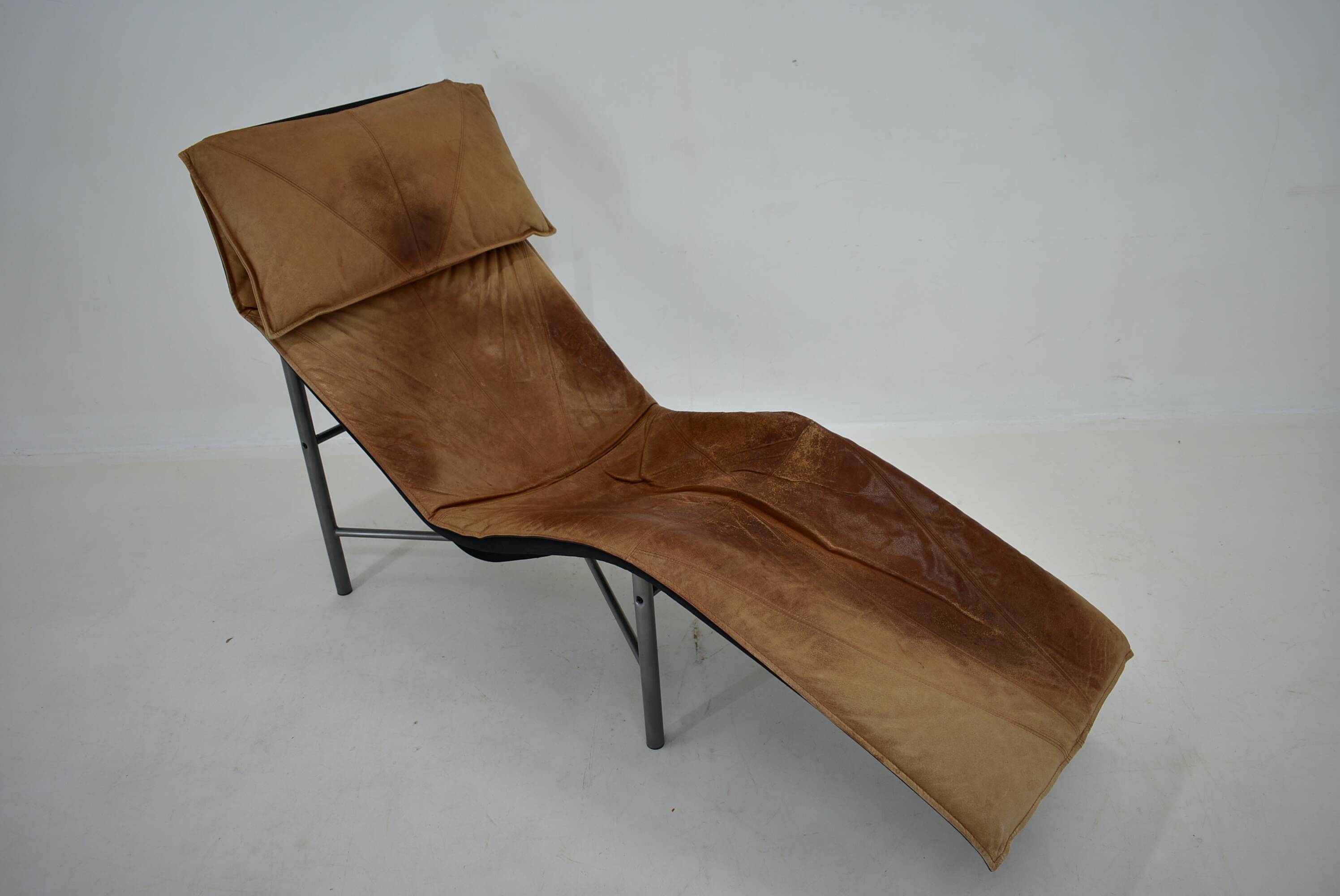 Vintage Cognac Leather Chaise Longue by Tord Bjorklund Sweden, 1970