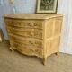 Louis XV provincial commode in solid oak – marquetry top