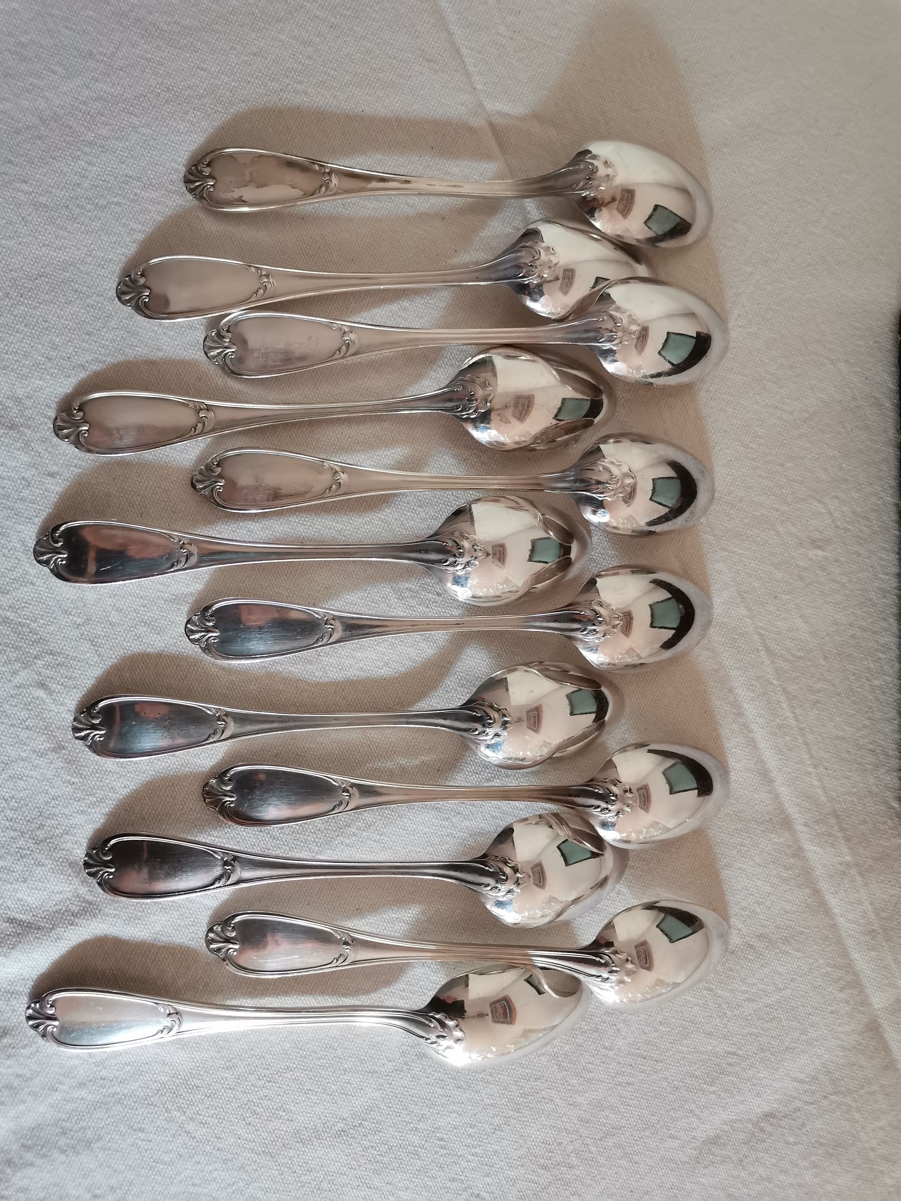 Lot of 12 dessert silver metal spoon