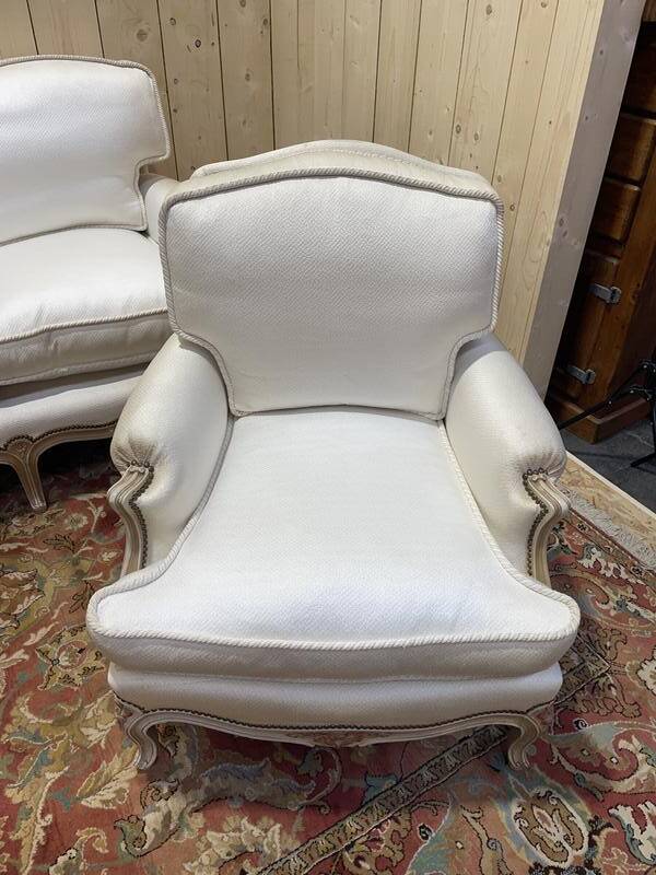 Salon canapé et paire de fauteuils de style Louis XV