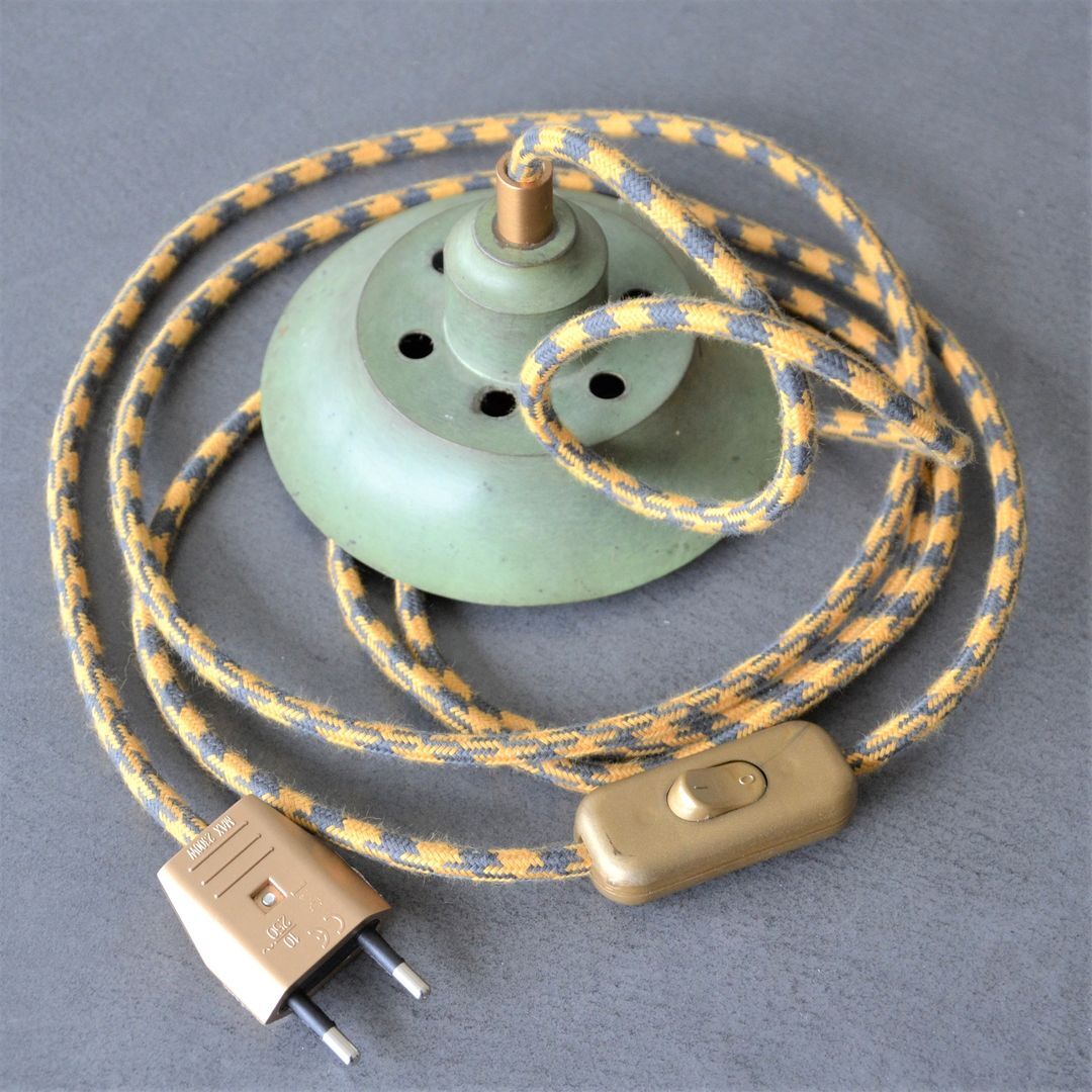 Green lamp and wooden support