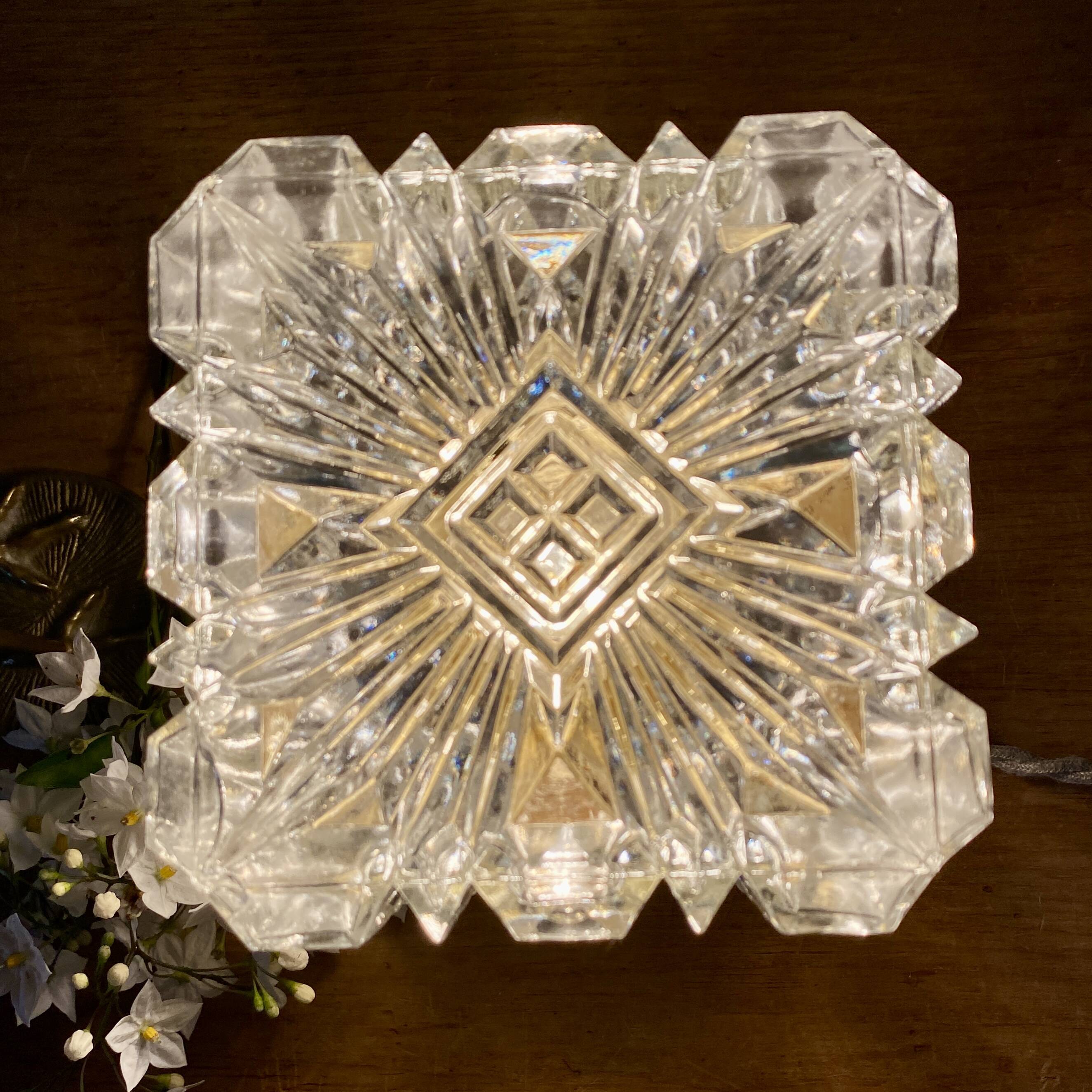 Vintage globe table lamp in molded glass