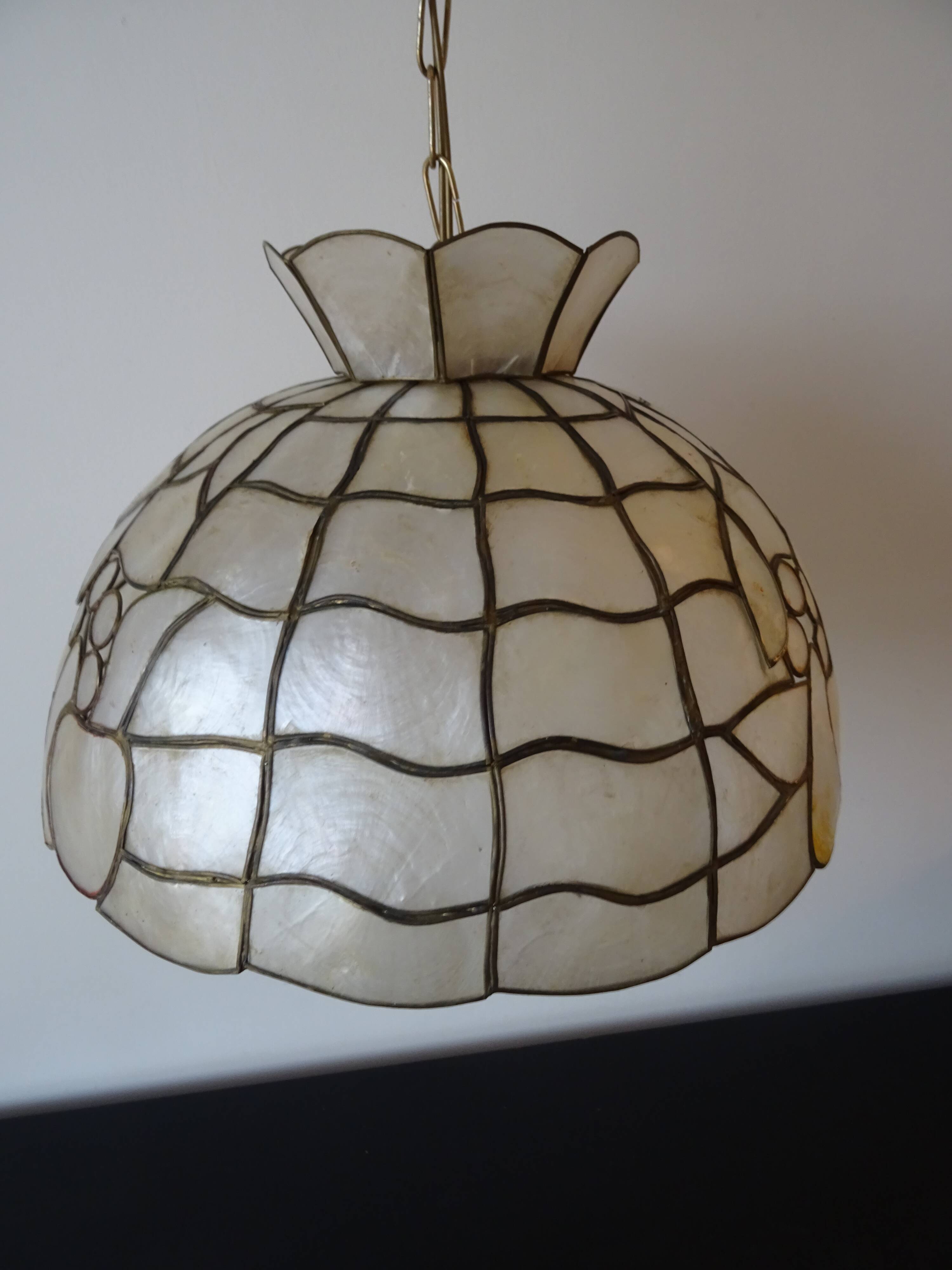 Vintage mother-of-pearl suspension year 70