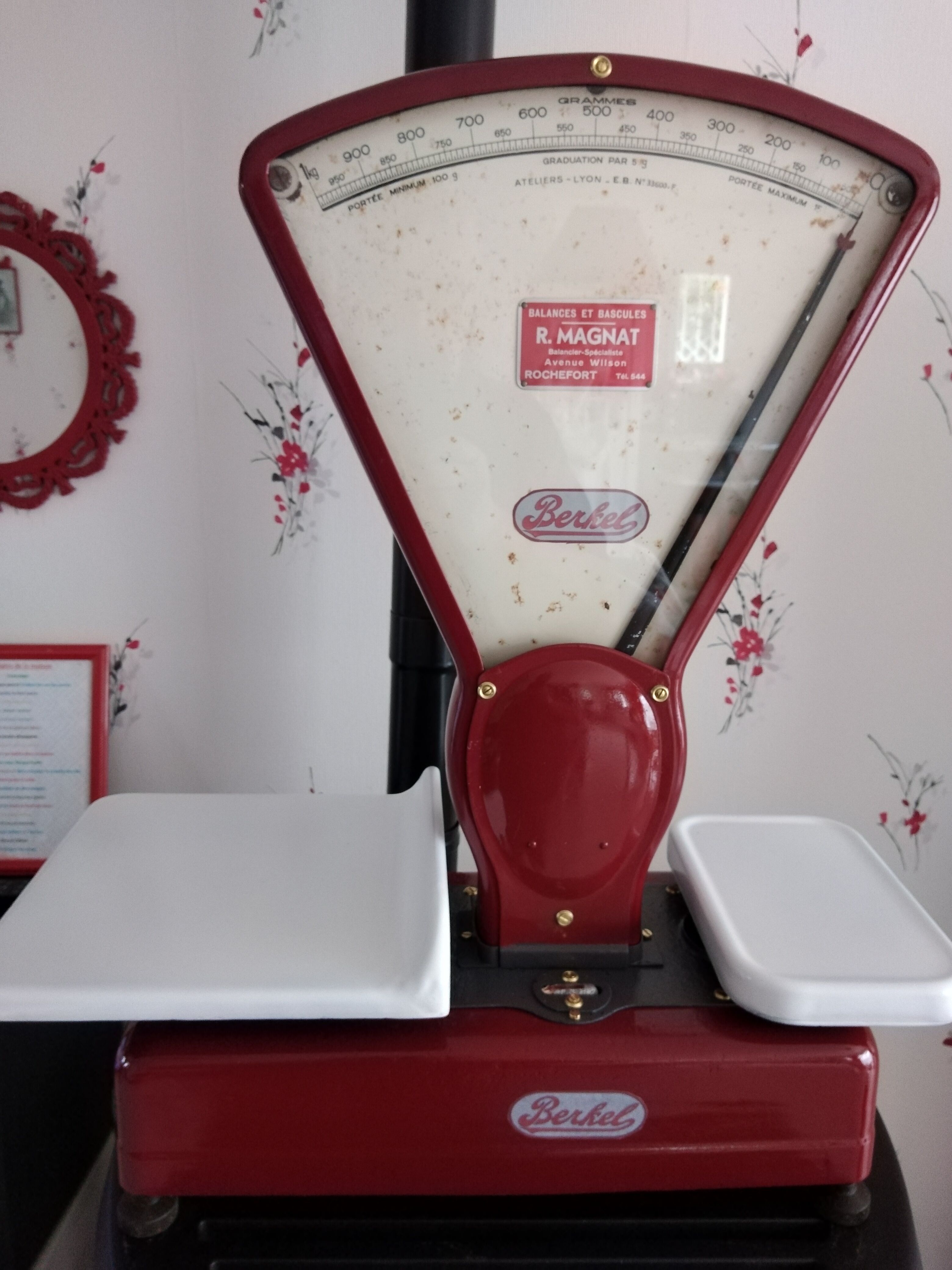 Old berkel berkel laquered purple red scale