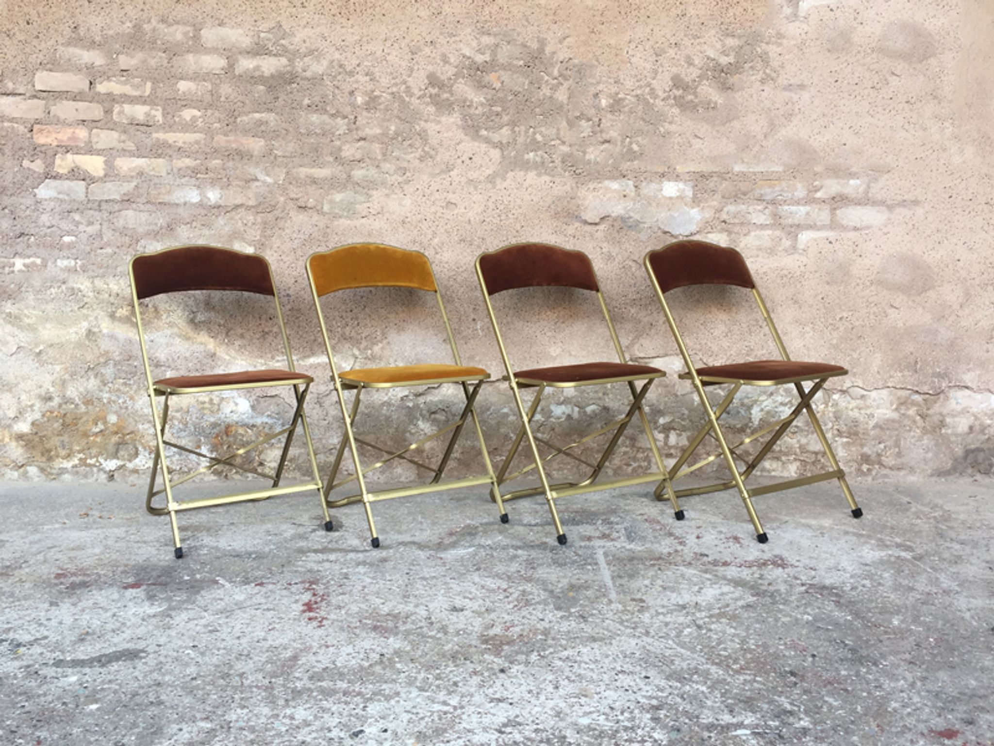 4 folding chairs in Velvet, cinema, gold metal, made in Belgium