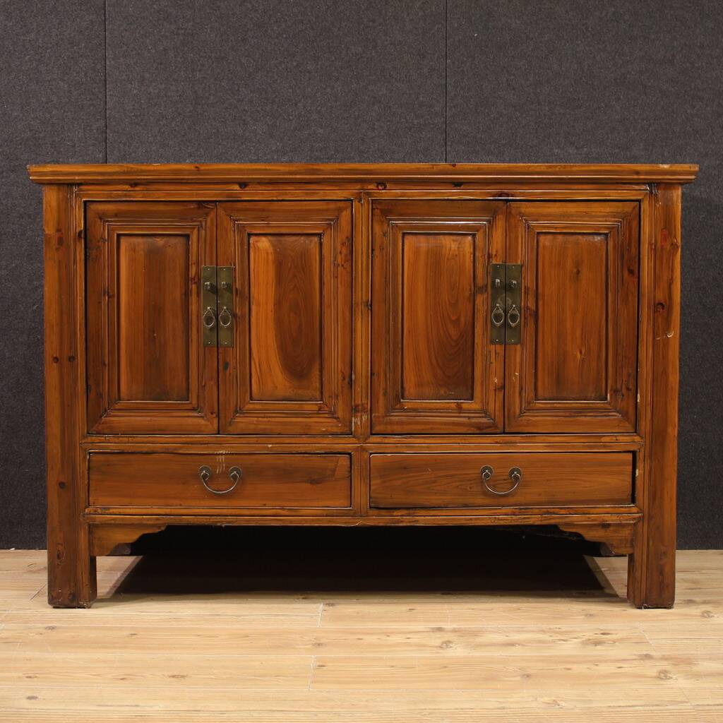 Great oriental sideboard from the 20th century