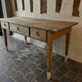 Table or desk