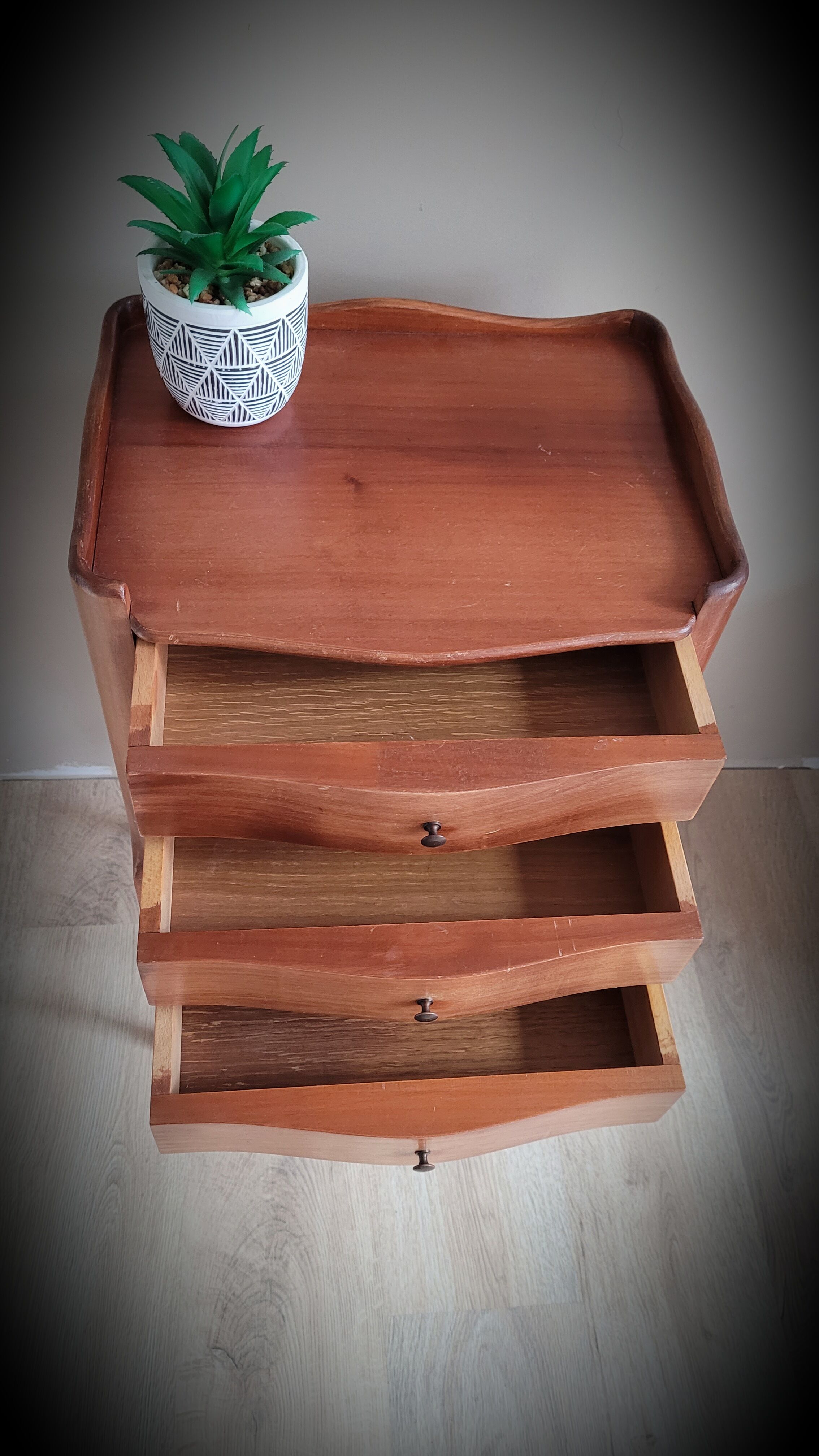 Regency bedside table with drawers