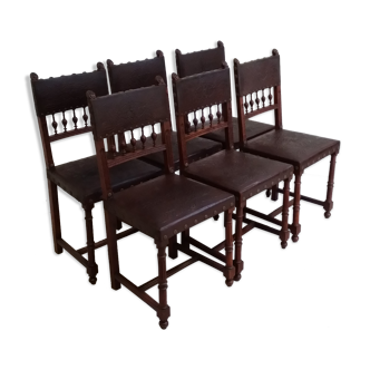 Lot de 6 chaises Henri II néo-gothique en cuir gaufré du 19ème siècle