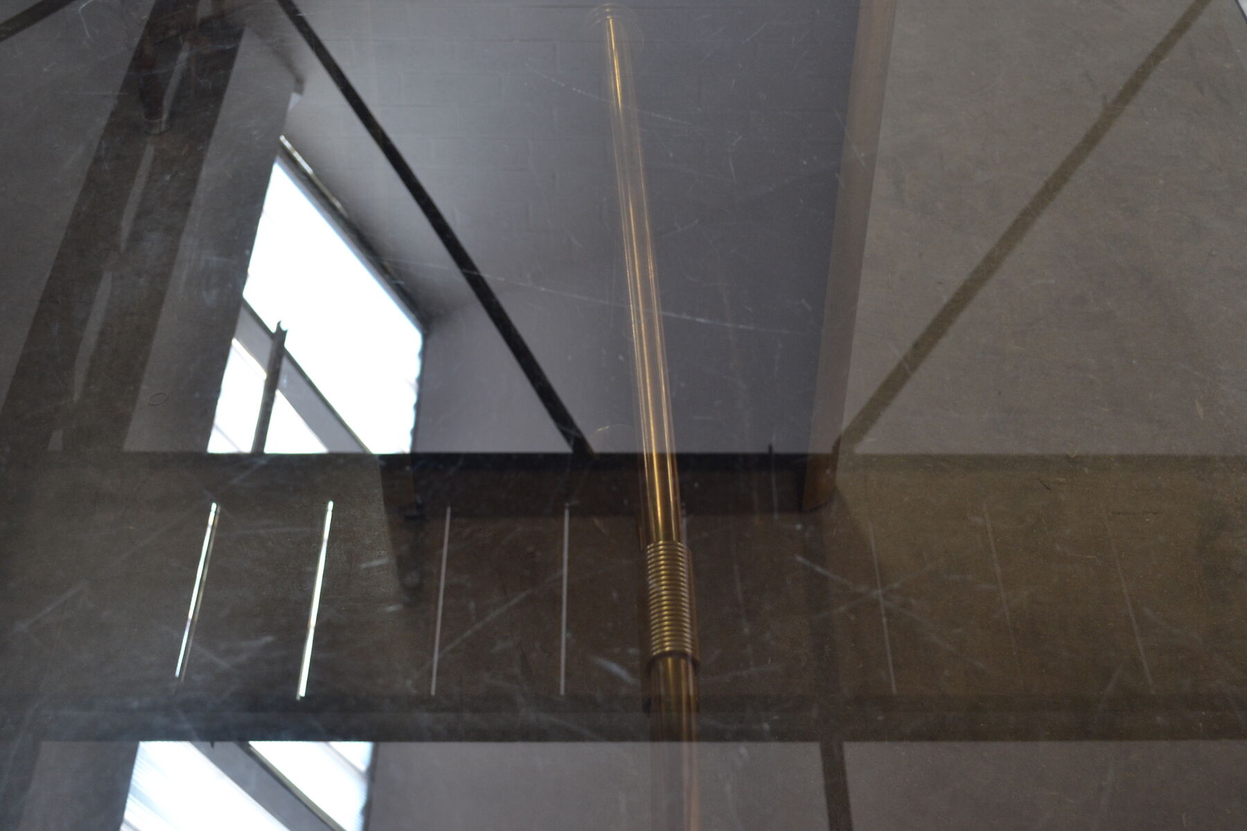 Table dining room glass with brass base.