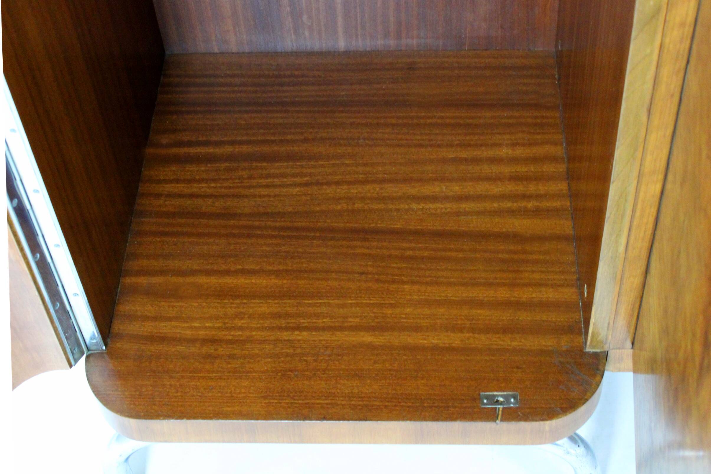 Bauhaus Office Cabinet by Robert Slezak for Slezak, Czechoslovakia, 1930s