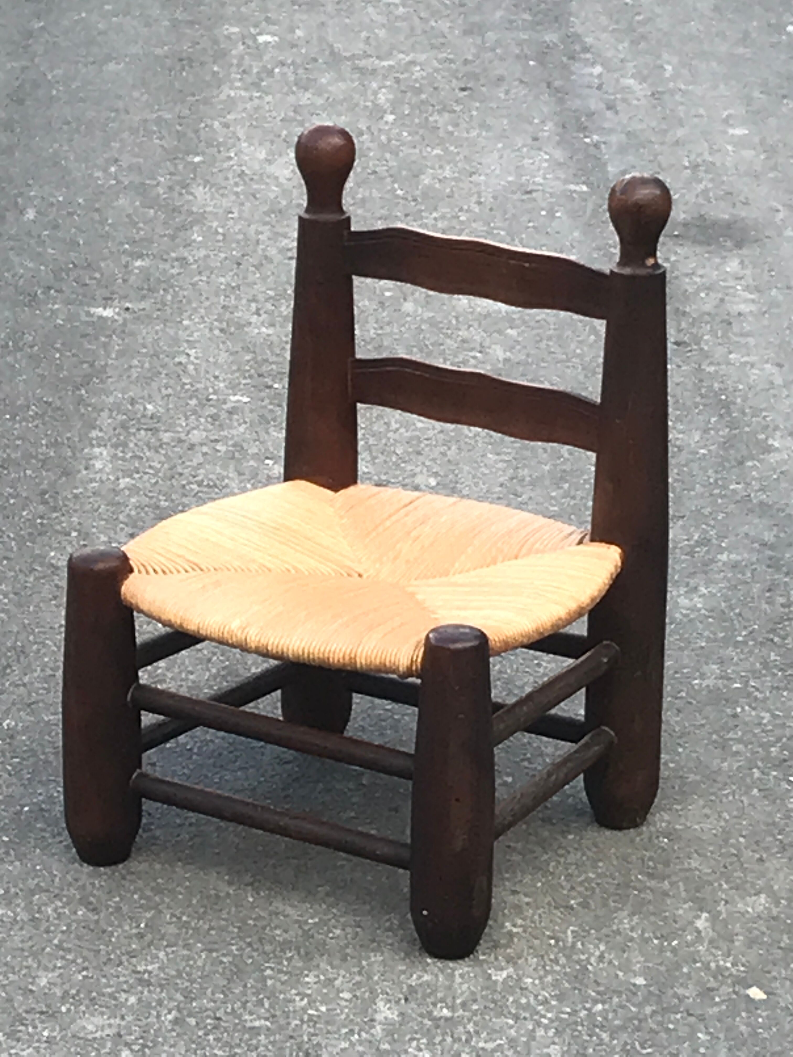 Low chair oak and straw vintage 1950