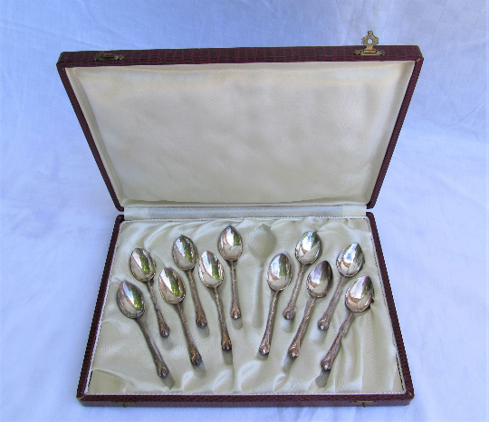 Set de 11 cuillères en argent