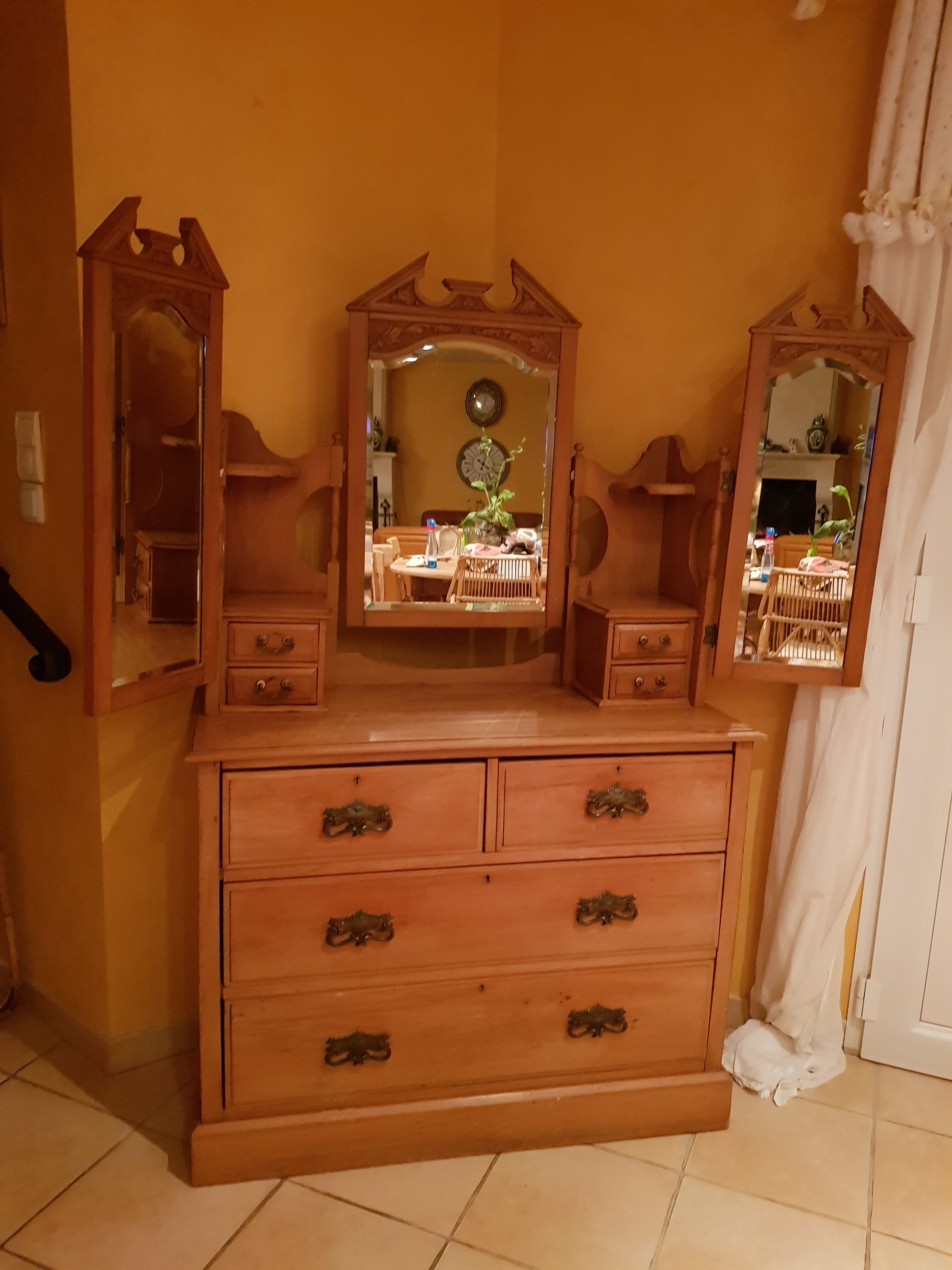 Dresser and his pitchpin triptych
