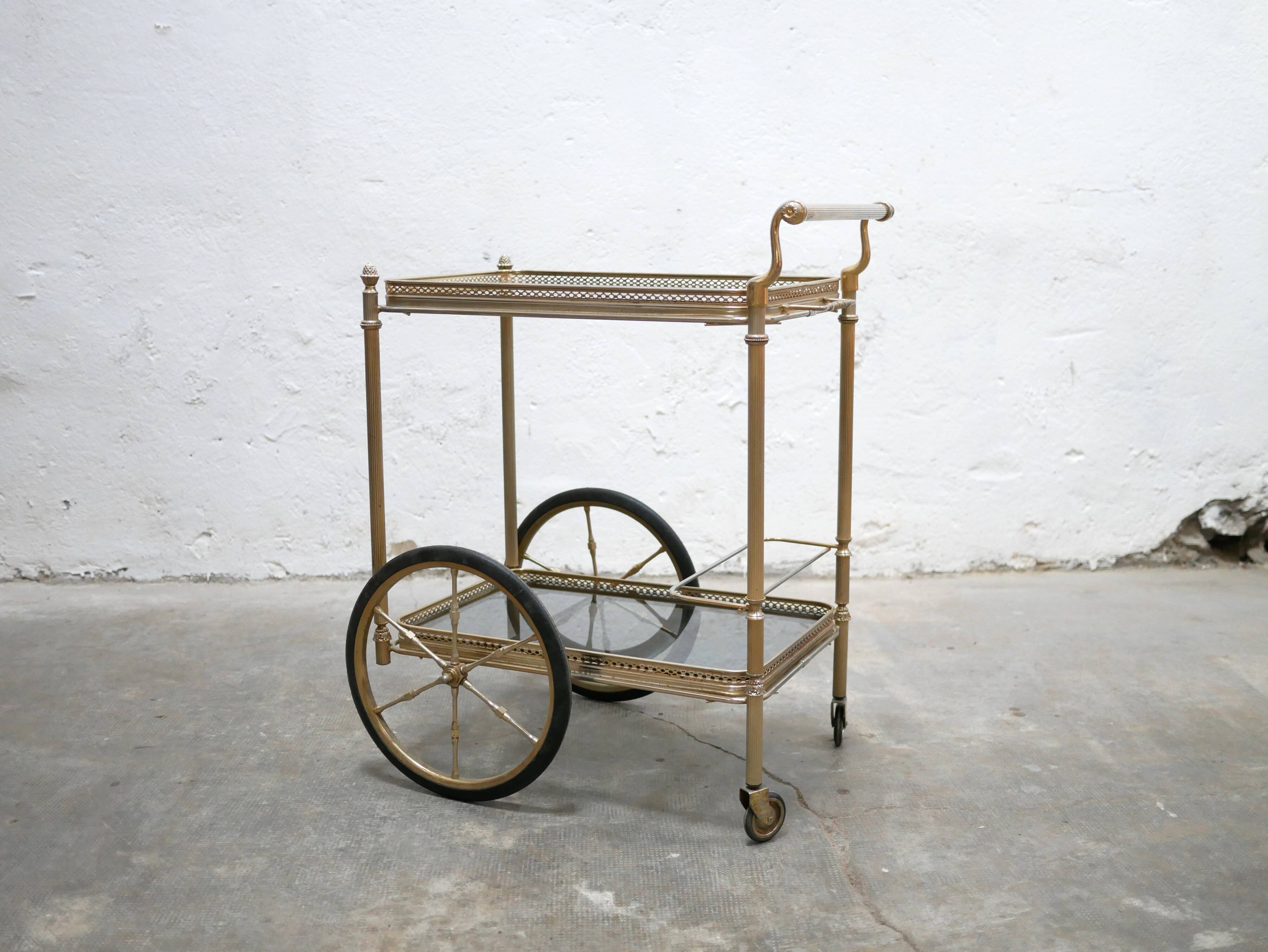 Desserte roulante vintage en métal doré